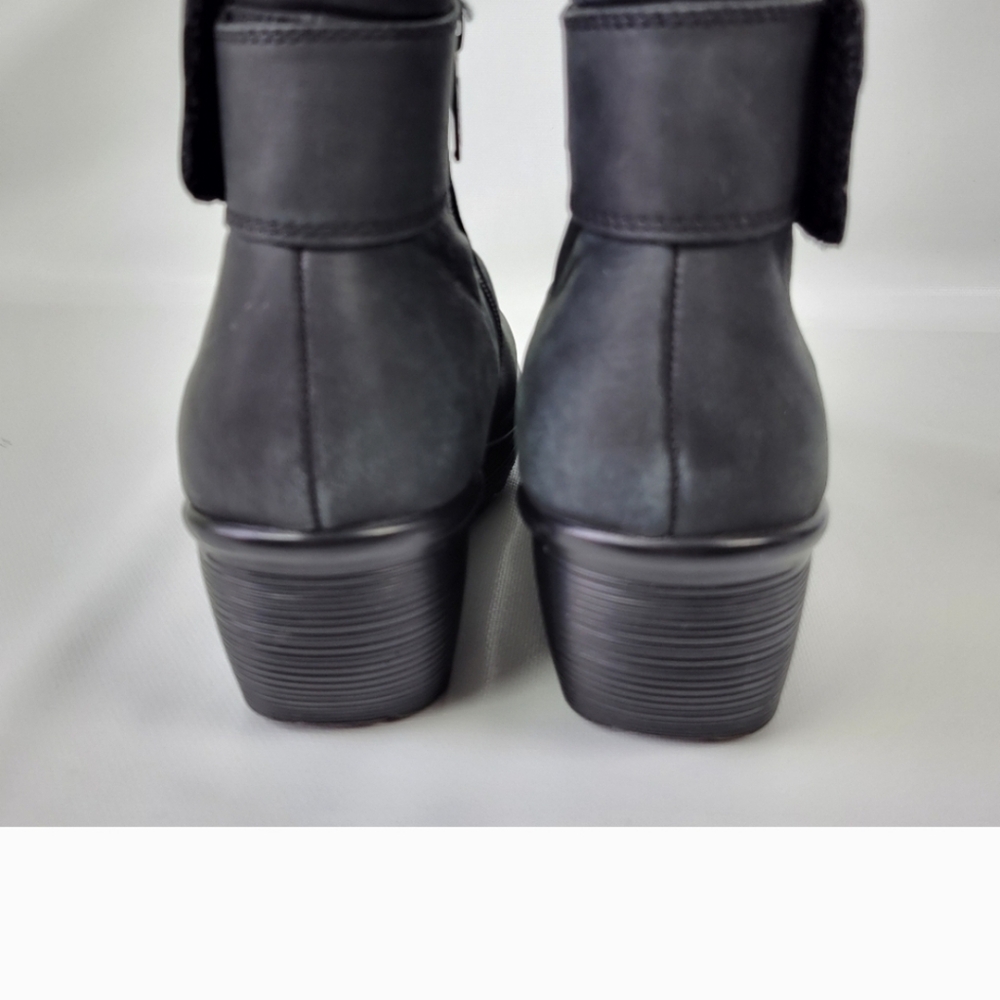Skechers Leather Parallel Fastened Wedge Cooling Memory Foam Boots Sz 9 - Picture 7 of 11